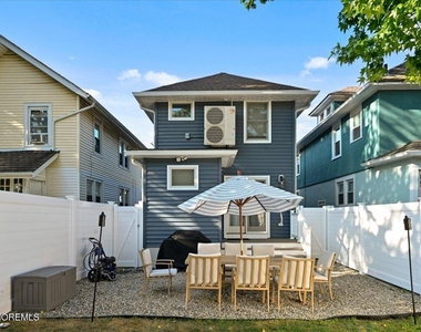 1102 2nd Avenue - Photo Thumbnail 21