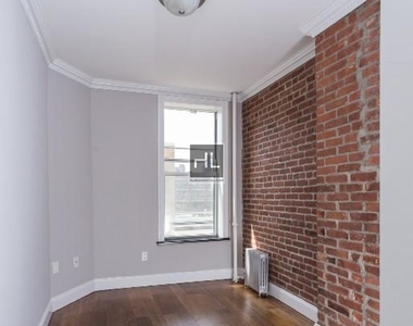 W 53rd St. - Photo Thumbnail 6
