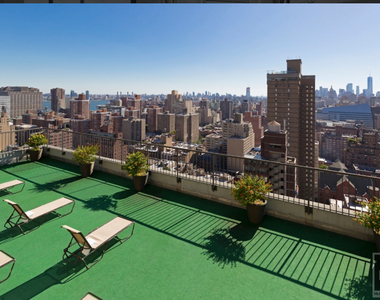 East 31st Street - Photo Thumbnail 7