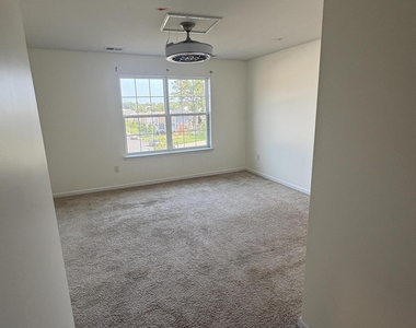 514 Mermaid Drive - Photo Thumbnail 4
