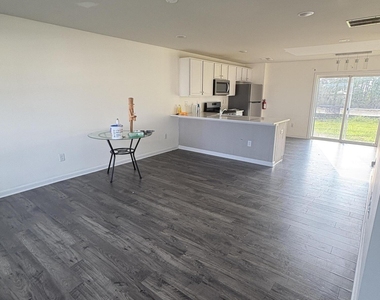 514 Mermaid Drive - Photo Thumbnail 2