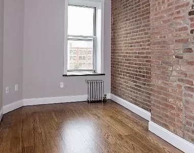 W 53rd St. - Photo Thumbnail 2