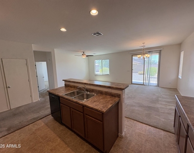 23549 W Hopi Street - Photo Thumbnail 5