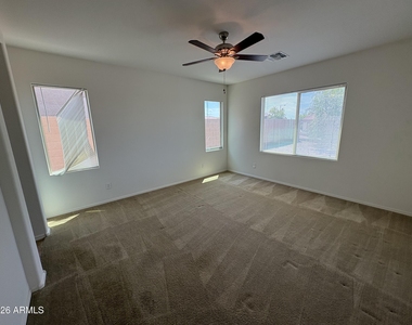 23549 W Hopi Street - Photo Thumbnail 9