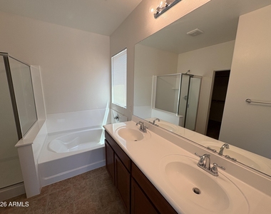 23549 W Hopi Street - Photo Thumbnail 11
