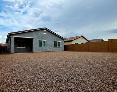 35211 W Santa Barbara Avenue - Photo Thumbnail 15