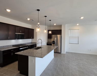 37098 W Prado Street - Photo Thumbnail 21
