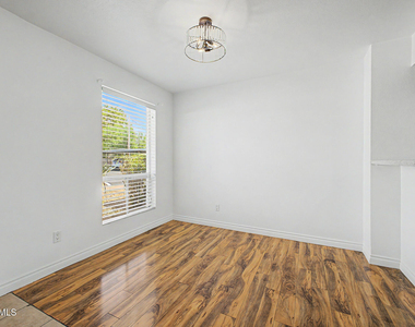 5135 N 10th Street - Photo Thumbnail 11