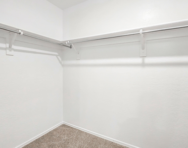 8562 S 253rd Avenue - Photo Thumbnail 11