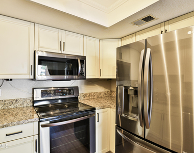 7920 E Camelback Road - Photo Thumbnail 6