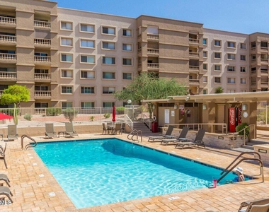 7920 E Camelback Road - Photo Thumbnail 16