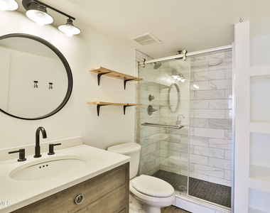 7920 E Camelback Road - Photo Thumbnail 11