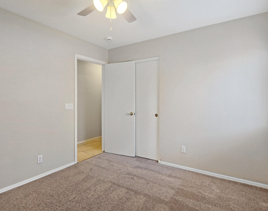 10225 N 94th Lane - Photo Thumbnail 16