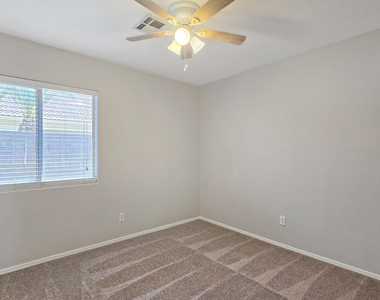 10225 N 94th Lane - Photo Thumbnail 15