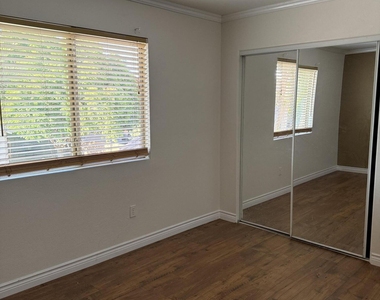 518 W Scott Avenue - Photo Thumbnail 23