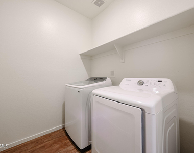 2321 E Hidalgo Avenue - Photo Thumbnail 23