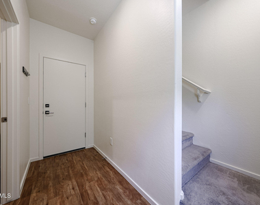 2321 E Hidalgo Avenue - Photo Thumbnail 25