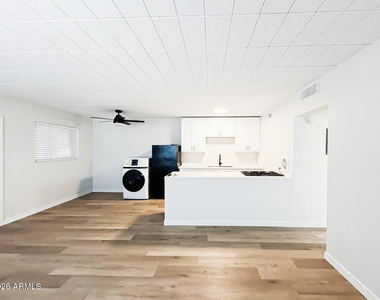 25 E Eva Street - Photo Thumbnail 5