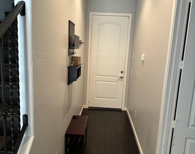 124 N California Street - Photo Thumbnail 19