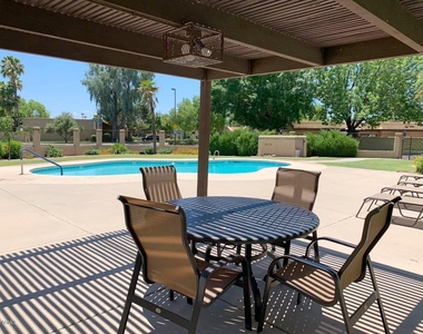 9226 E Altadena Avenue - Photo Thumbnail 20