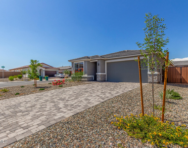 18434 E Camila Drive - Photo Thumbnail 2