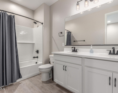 18434 E Camila Drive - Photo Thumbnail 22