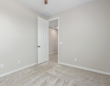 18434 E Camila Drive - Photo Thumbnail 21