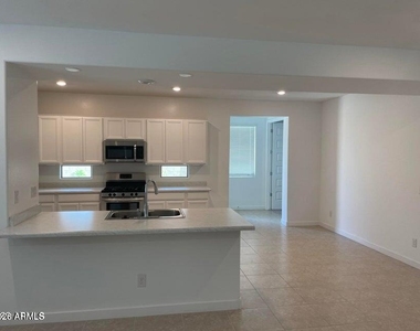 16524 W Alameda Road - Photo Thumbnail 4