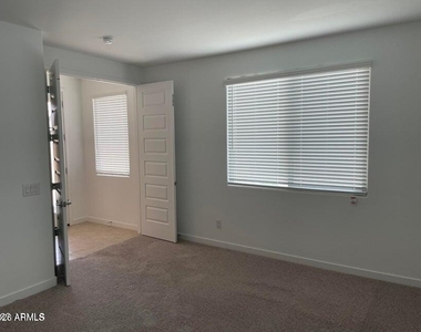 16524 W Alameda Road - Photo Thumbnail 9