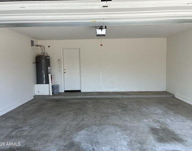 24032 W Pecan Road - Photo Thumbnail 28