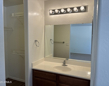 24032 W Pecan Road - Photo Thumbnail 17