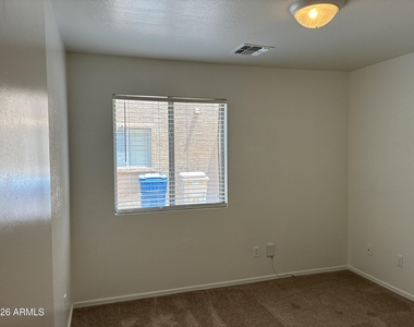 24032 W Pecan Road - Photo Thumbnail 23