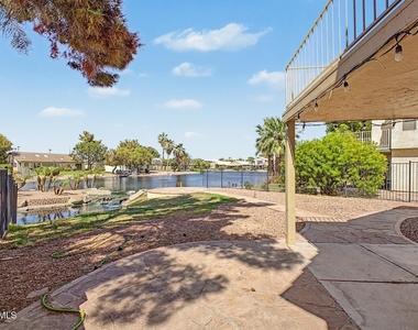 184 S Willow Creek Street - Photo Thumbnail 27