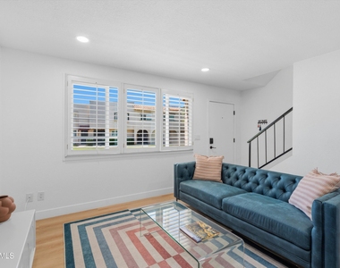 6833 E Osborn Road - Photo Thumbnail 7