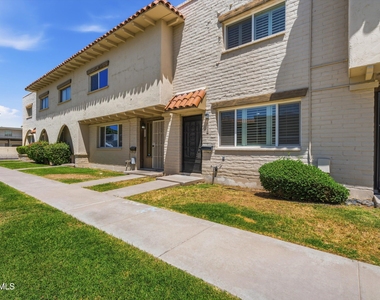 6833 E Osborn Road - Photo Thumbnail 4
