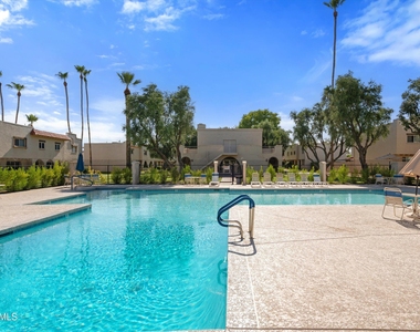 6833 E Osborn Road - Photo Thumbnail 28