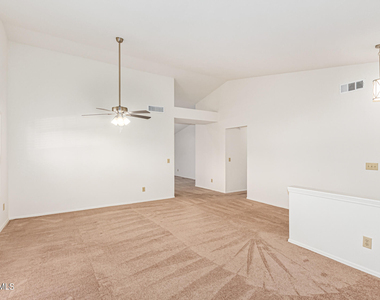 16407 S 44th Street - Photo Thumbnail 3