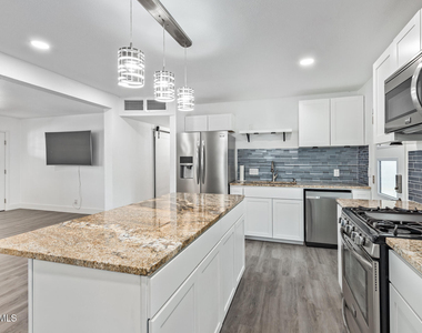 7243 E Mckinley Street - Photo Thumbnail 7