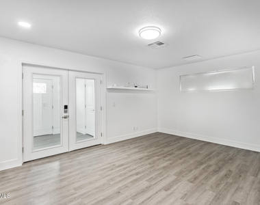 7243 E Mckinley Street - Photo Thumbnail 14