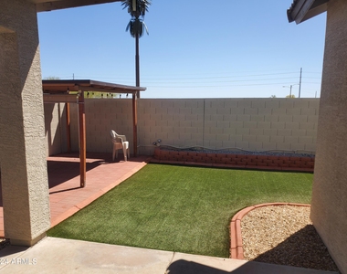 1507 S 171st Lane - Photo Thumbnail 32