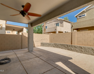 4230 E Windsor Drive - Photo Thumbnail 32