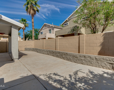 4230 E Windsor Drive - Photo Thumbnail 35