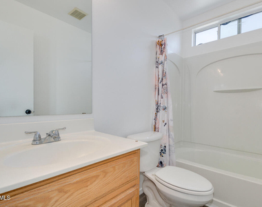 4230 E Windsor Drive - Photo Thumbnail 13