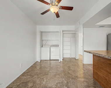 8510 E Montebello Avenue - Photo Thumbnail 7