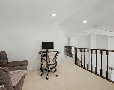 5773 W Shannon Street - Photo Thumbnail 37