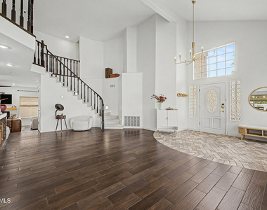 5773 W Shannon Street - Photo Thumbnail 11