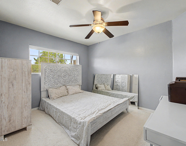 5773 W Shannon Street - Photo Thumbnail 32