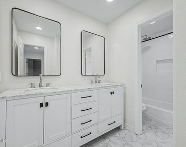 5773 W Shannon Street - Photo Thumbnail 30