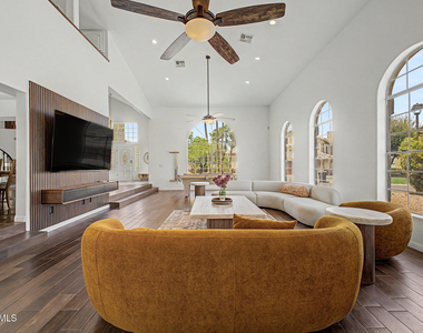 5773 W Shannon Street - Photo Thumbnail 10