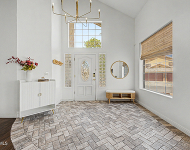 5773 W Shannon Street - Photo Thumbnail 6